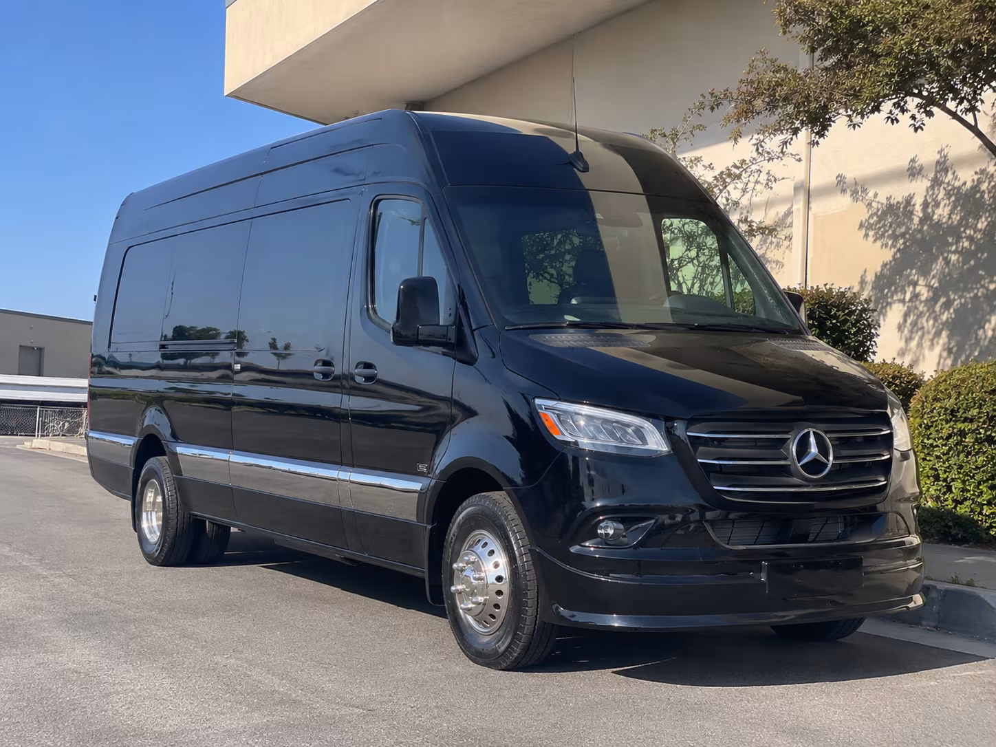 bus rental options for palmdale trips