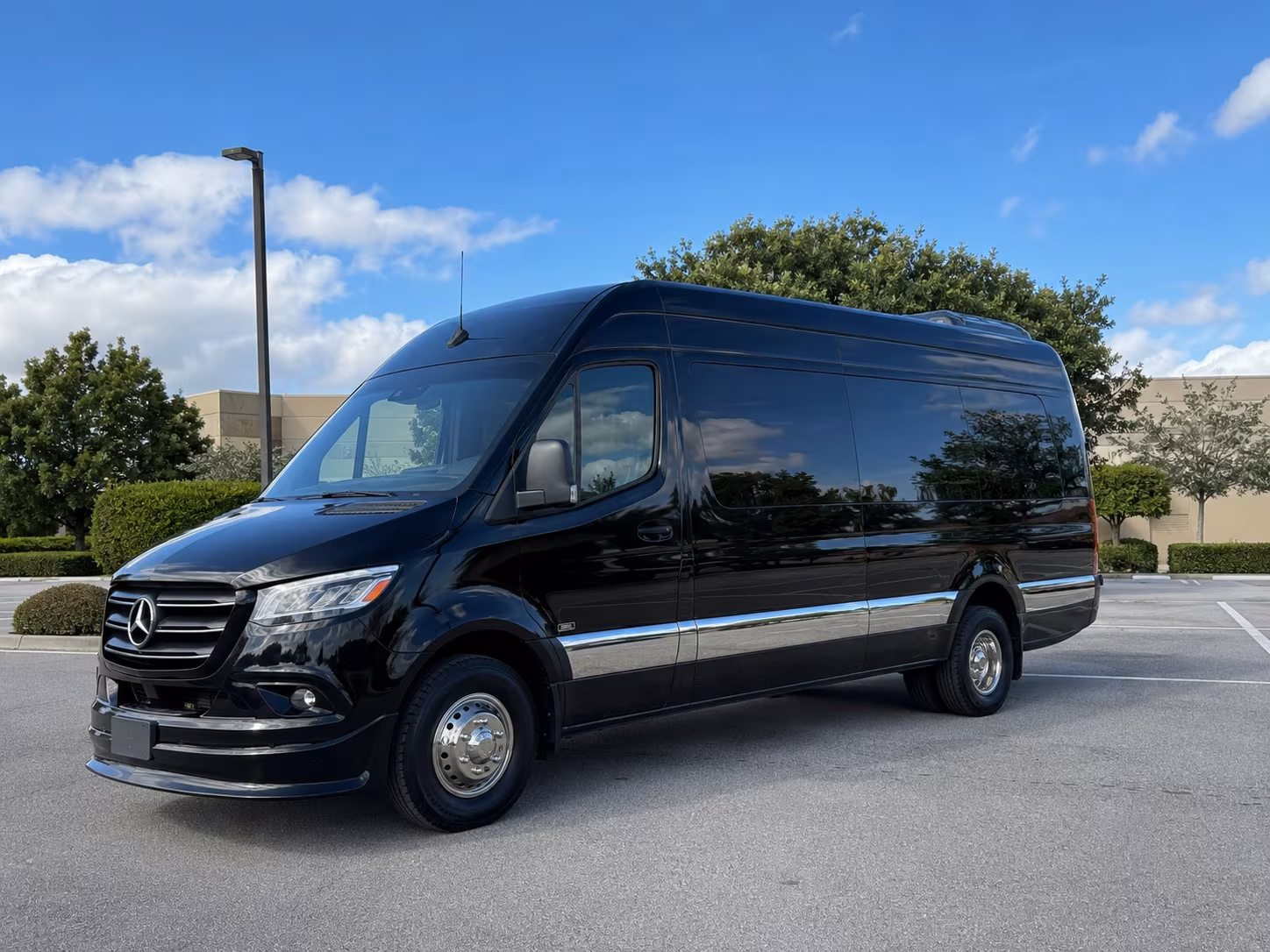 find and book transportation for your next wedding 1