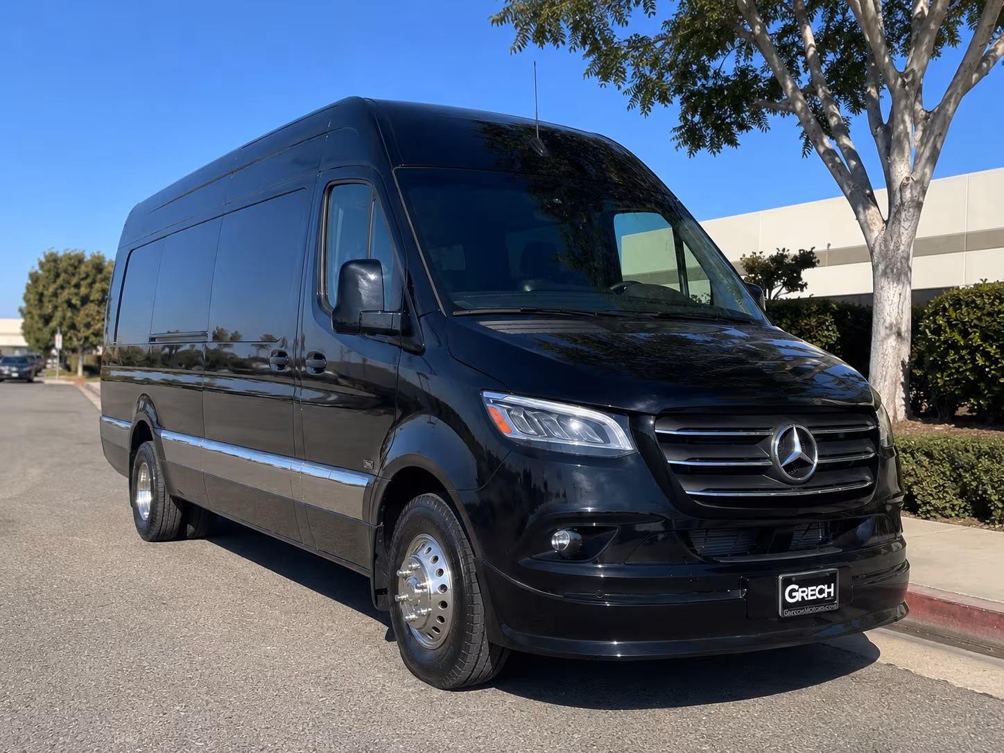 sprinter vans for palmdale bridal party transportation on the wedding day